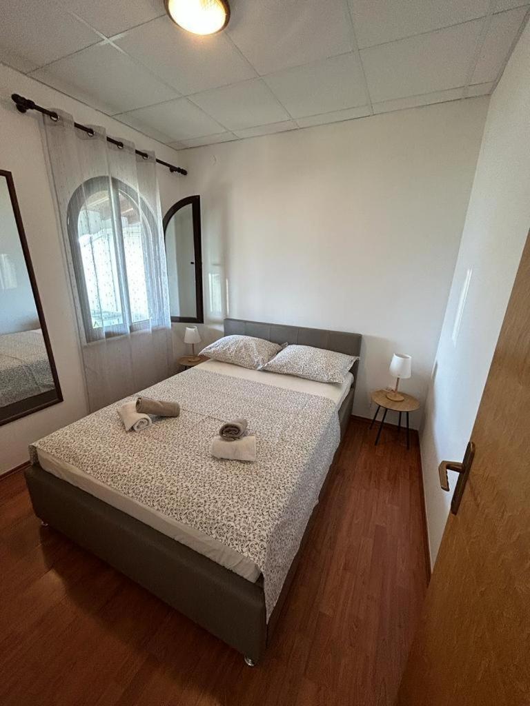 Apartments By The Sea Slatine, Ciovo - 1128 Luaran gambar